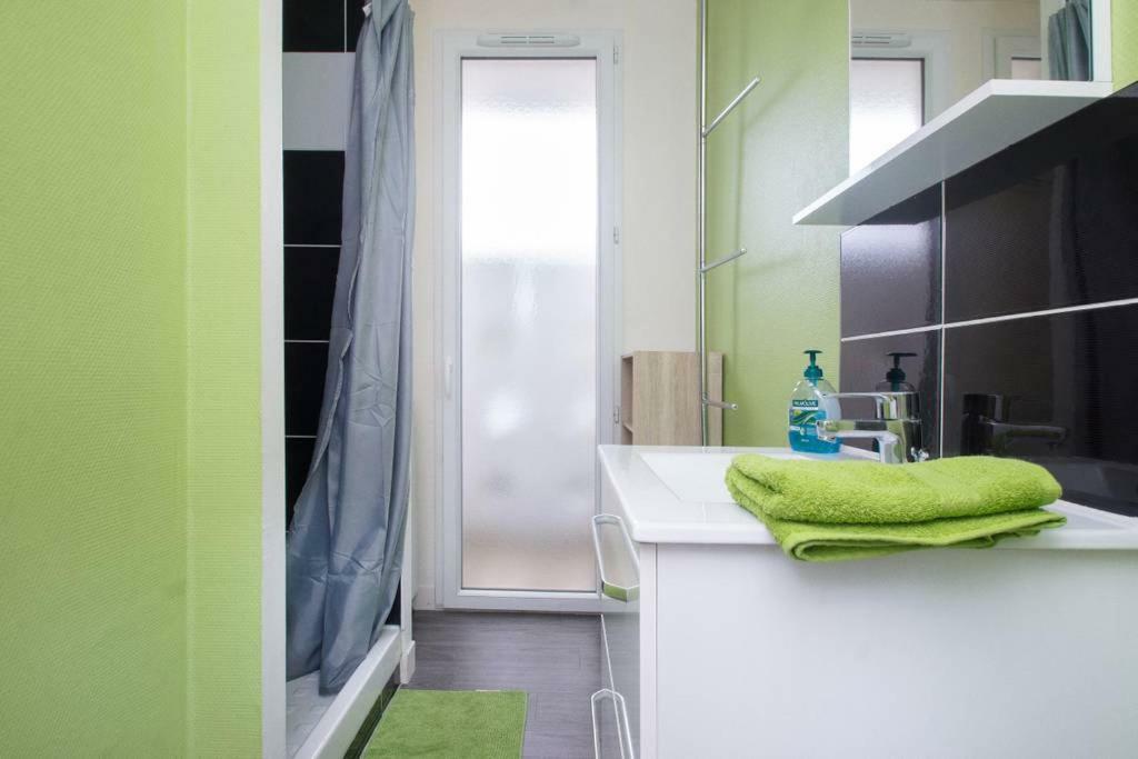 Appartement 2 Chambres - Parking Prive Rennes Bagian luar foto